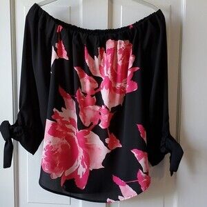 NWT NY & CO LARGE SCALE FLORAL OFF SHOULDER TOP SIZE SMALL BLACK PINK PEASANT